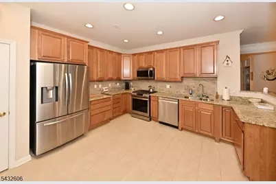 5206 Warrens Way #5206, Wanaque, NJ 07465 - Photo 4