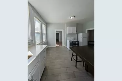 114 Littleton Ave #1, Newark, NJ 07103 - Photo 4