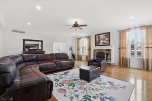 1 Beehive Ln, Raritan Township, NJ 08822 - Photo 12