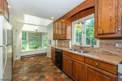 174 Pines Lake Dr E, Wayne, NJ 07470 - Photo 14