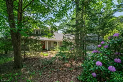 174 Pines Lake Dr E, Wayne, NJ 07470 - Photo 2