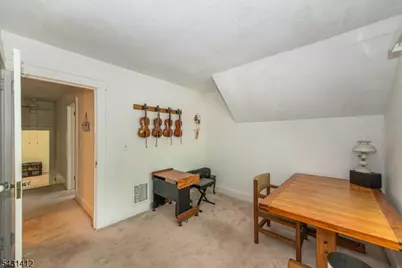 174 Pines Lake Dr E, Wayne, NJ 07470 - Photo 28