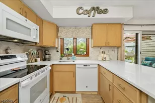 204 Dakota Dr, Andover Township, NJ 07848 - Photo 4