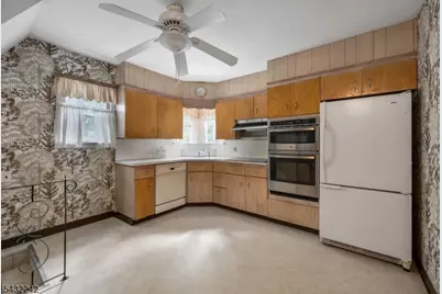 415 N 4th Ave, Hawthorne, NJ 07506 - Photo 14