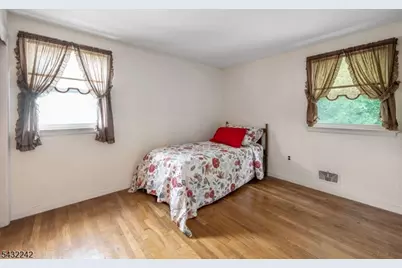 415 N 4th Ave, Hawthorne, NJ 07506 - Photo 22