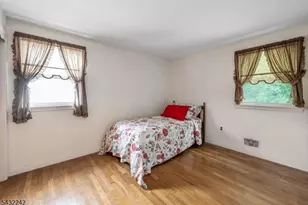 415 N 4th Ave, Hawthorne, NJ 07506 - Photo 22