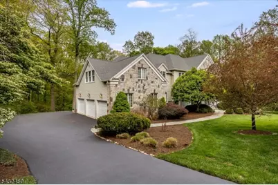 9 Edgewood Ter, Randolph Township, NJ 07869 - Photo 2