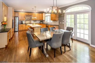 9 Edgewood Ter, Randolph Township, NJ 07869 - Photo 12