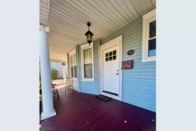 305 Stockton St, Hightstown, NJ 08520 - Photo 2