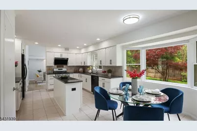 9 Starlite Ct, Westfield, NJ 07090 - Photo 4