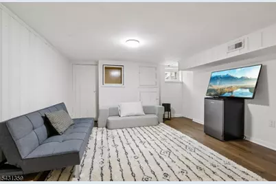 63 Garrison St, Newark, NJ 07105 - Photo 32