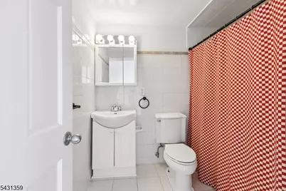 63 Garrison St, Newark, NJ 07105 - Photo 14