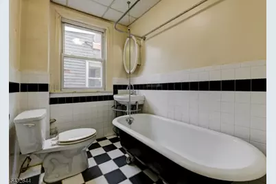 249 4th St, Newark, NJ 07107 - Photo 38