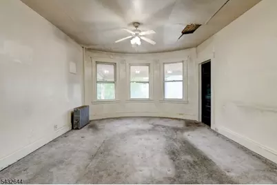 249 4th St, Newark, NJ 07107 - Photo 28