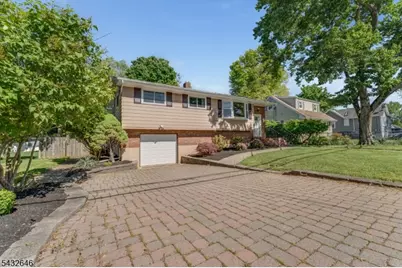 129 Chestnut St, Bridgewater, NJ 08807 - Photo 30