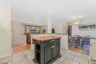 129 Chestnut St, Bridgewater, NJ 08807 - Photo 6