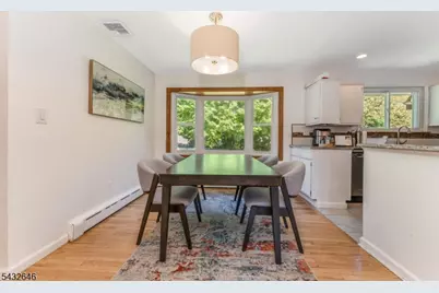 129 Chestnut St, Bridgewater, NJ 08807 - Photo 10