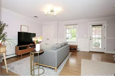14 Chadwick Pl, Glen Rock, NJ 07452 - Photo 8