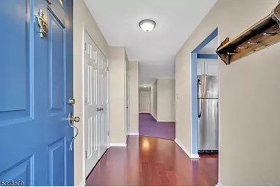 122 Williamson Ct, Bridgewater, NJ 08807 - Photo 2