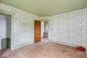 326 Thompson Ave, Roselle, NJ 07203 - Photo 16