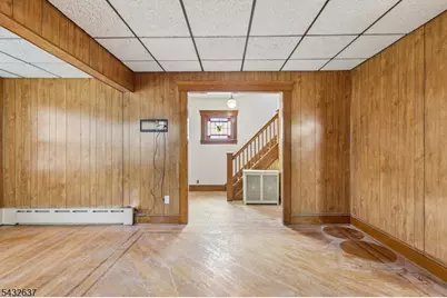 326 Thompson Ave, Roselle, NJ 07203 - Photo 6
