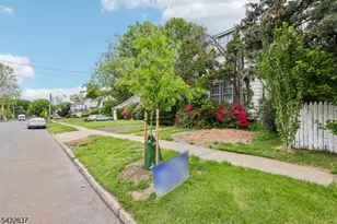 326 Thompson Ave, Roselle, NJ 07203 - Photo 30