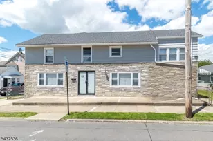 53 Wilson St / Heckman, Phillipsburg, NJ 08865 - Photo 2
