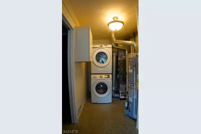 55 W Iselin Pkwy, Woodbridge Township, NJ 08830 - Photo 6