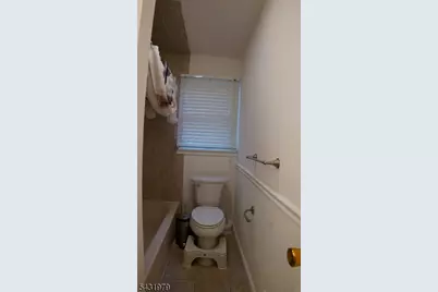 55 W Iselin Pkwy, Woodbridge Township, NJ 08830 - Photo 2