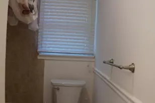 55 W Iselin Pkwy, Woodbridge Township, NJ 08830 - Photo 2