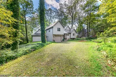 215 Aniwa Rd, Vernon, NJ 07422 - Photo 4