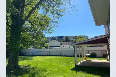 721 Lawrence Rd, Bound Brook, NJ 08805 - Photo 18