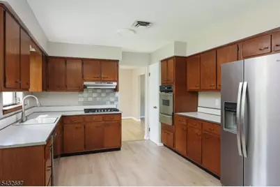 21 Saint Germain Dr, Clark Township, NJ 07066 - Photo 12