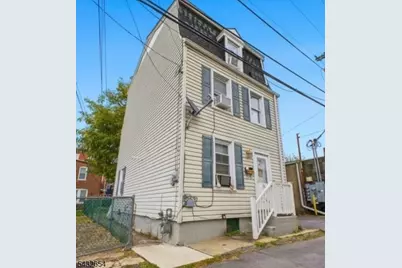 11 Cedar Aly, Phillipsburg, NJ 08865 - Photo 1