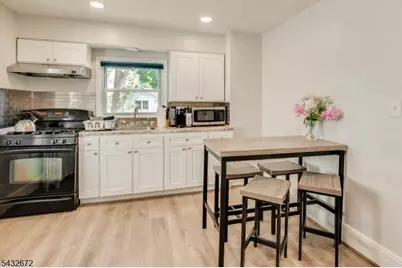 278 High St, Hackensack, NJ 07601 - Photo 4