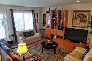 13 Ray Ct, Bedminster Township, NJ 07921 - Photo 2