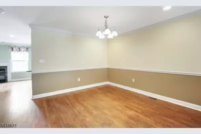 8 Hopkinson Ct Ondo, Bernards Township, NJ 07920 - Photo 6