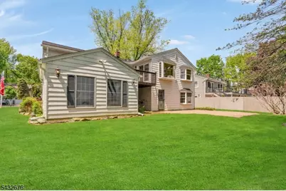 98 Vassar Dr, Paramus, NJ 07652 - Photo 34