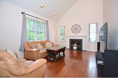 22 Muirhead Ct, Montgomery Township, NJ 08502 - Photo 2