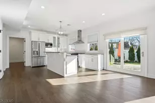 44 Manor Rd, Livingston, NJ 07039 - Photo 10