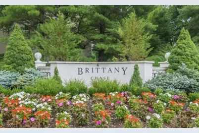 608 Brittany Dr, Wayne, NJ 07470 - Photo 30