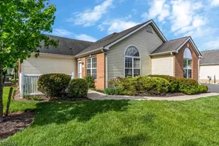 44 Chandler Ct, Hillsborough Township, NJ 08844 - Photo 1