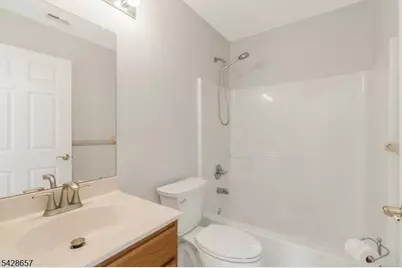 44 Chandler Ct, Hillsborough Township, NJ 08844 - Photo 20