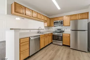 44 Chandler Ct, Hillsborough Township, NJ 08844 - Photo 8