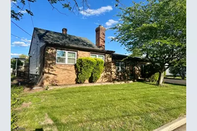 11 Demarest Pl, Piscataway Township, NJ 08854 - Photo 2