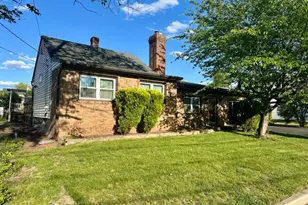 11 Demarest Pl, Piscataway Township, NJ 08854 - Photo 2