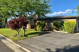 11 Demarest Pl, Piscataway Township, NJ 08854 - Photo 2