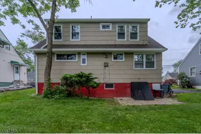 13 Independence Dr, Roselle, NJ 07203 - Photo 28