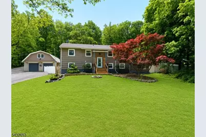 27 Grandview Ave, Jefferson Township, NJ 07460 - Photo 1