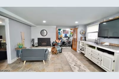 27 Grandview Ave, Jefferson Township, NJ 07460 - Photo 12